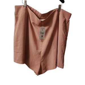 Arula Rose Plus Size Shorts Size 3X NWT